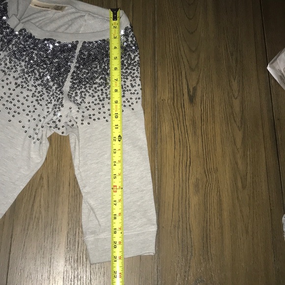 DKNY sequins lightweight like sweatshirt - Picture 4 of 6